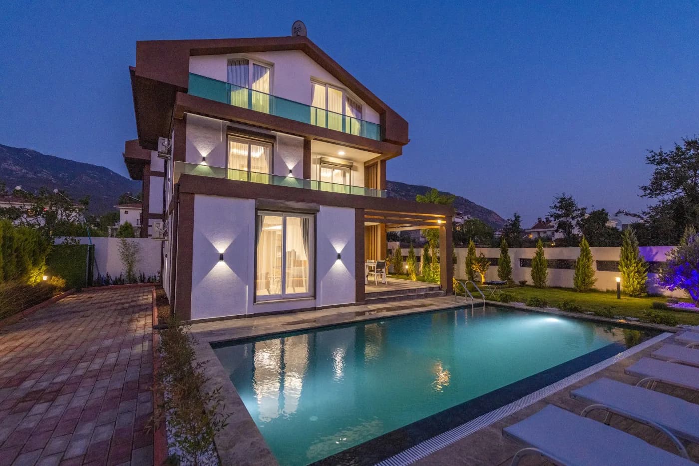Fethiye Ölüdeniz'de Modern Mimarili, Özel Havuzlu, Kiralık Villa görsel 3