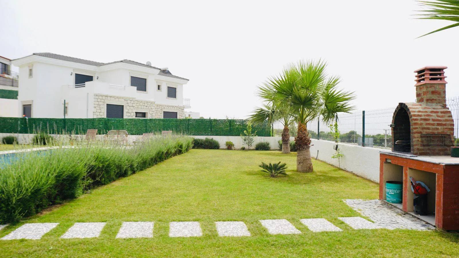 Çeşme'de Görkemli Deniz ve Doğa Manzaralı, Özel Havuzlu, Kiralık Villa görsel 2