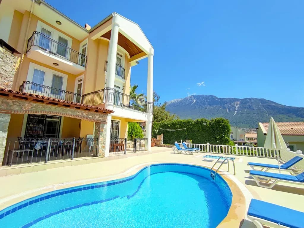 Ölüdeniz'de Kalabalık Ailelere Uygun, Özel Havuzlu, Müstakil Villa görsel 1