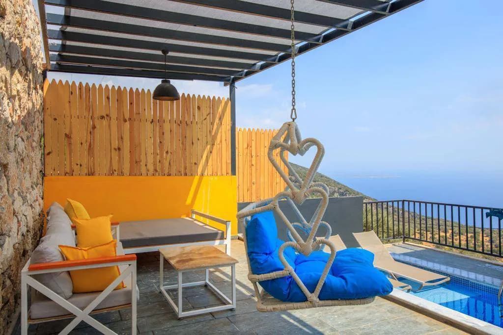 Kaş Bezirgan'da Adalar Manzaralı, Özel Havuzlu, Kiralık Balayı Villası görsel 3