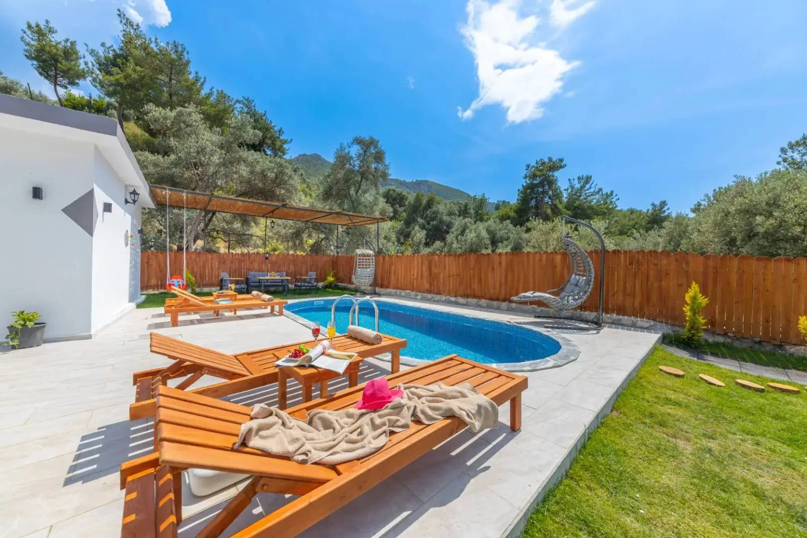Kaş Aklar'da Huzurlu Doğada, Özel Havuzlu, Jakuzili Villa görsel 3