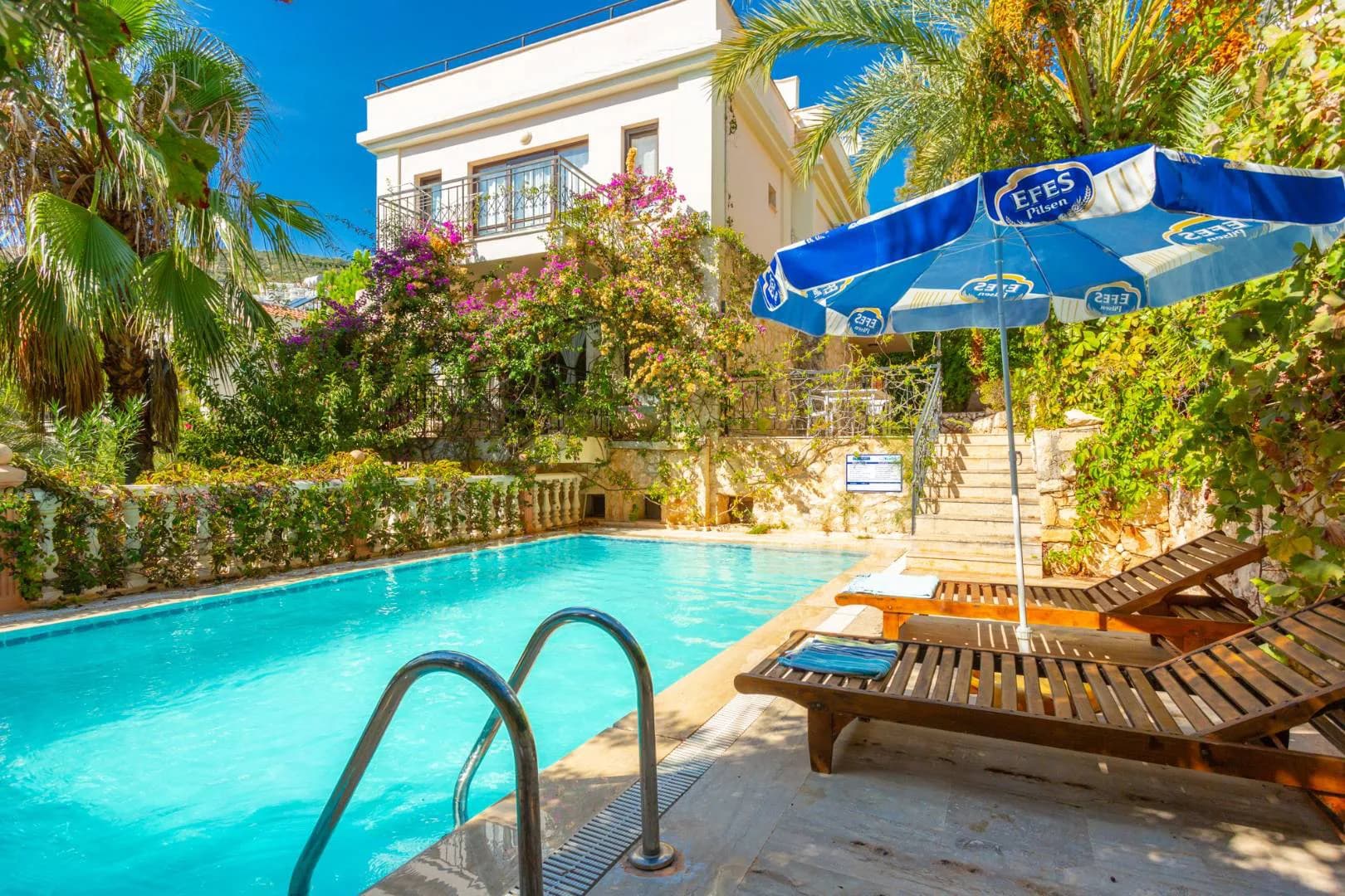 Kaş Kalkan'da Merkeze Yakın, Özel Havuzlu, 3+1, Konforlu Kiralık Villa görsel 1