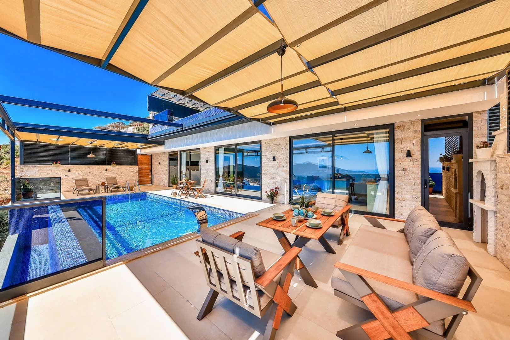 Kaş Bezirgan'da Muhteşem Deniz Manzaralı, Özel Havuzlu, 1+1 Villa görsel 2