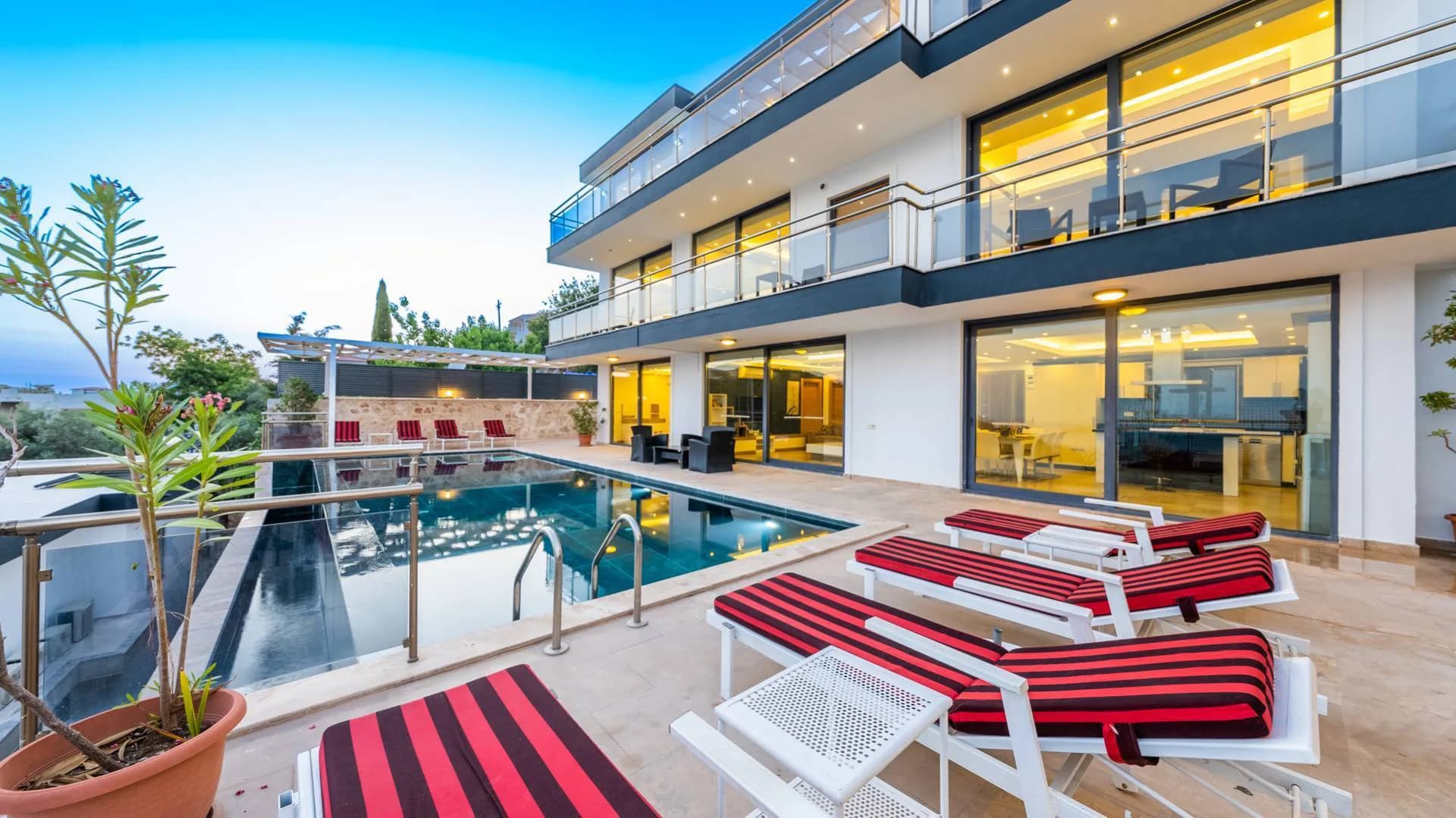 Kaş İslamlar'da Göz Alıcı Deniz Manzaralı, Özel Havuzlu, Kiralık Villa görsel 1