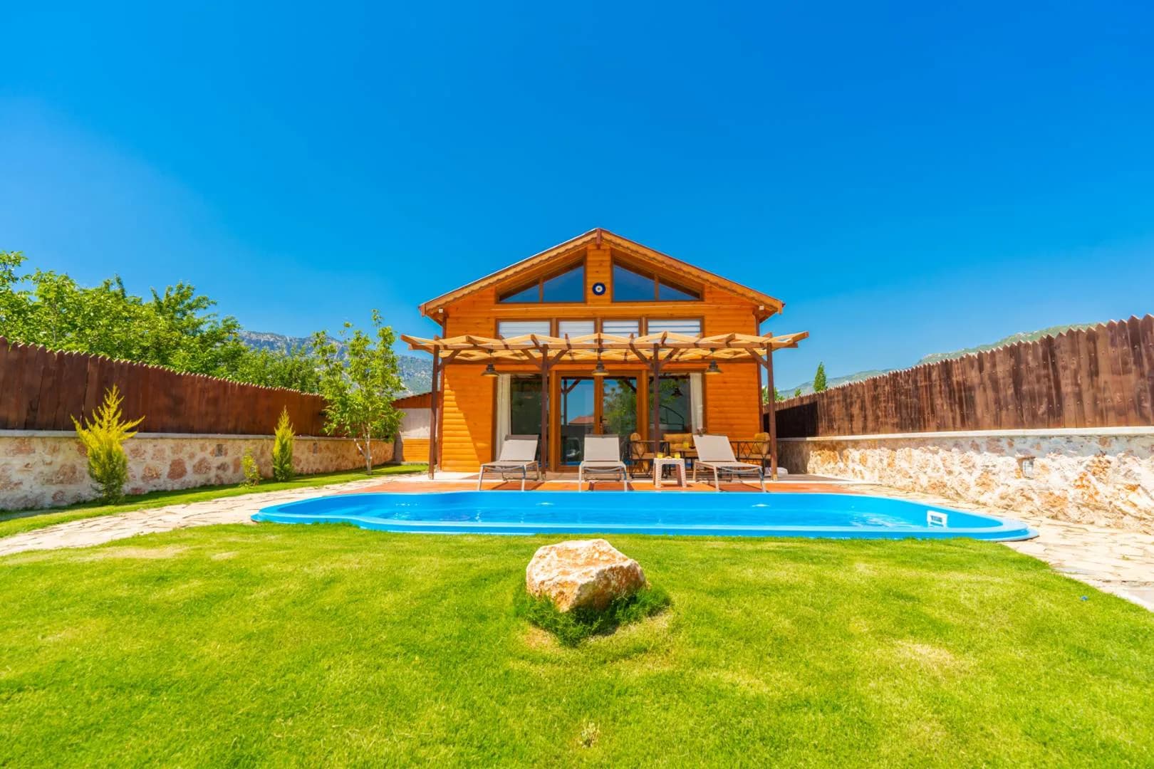 Kaş Bezirgan'da Doğa İçerisinde, Özel Havuzlu, Balayı Villası görsel 1
