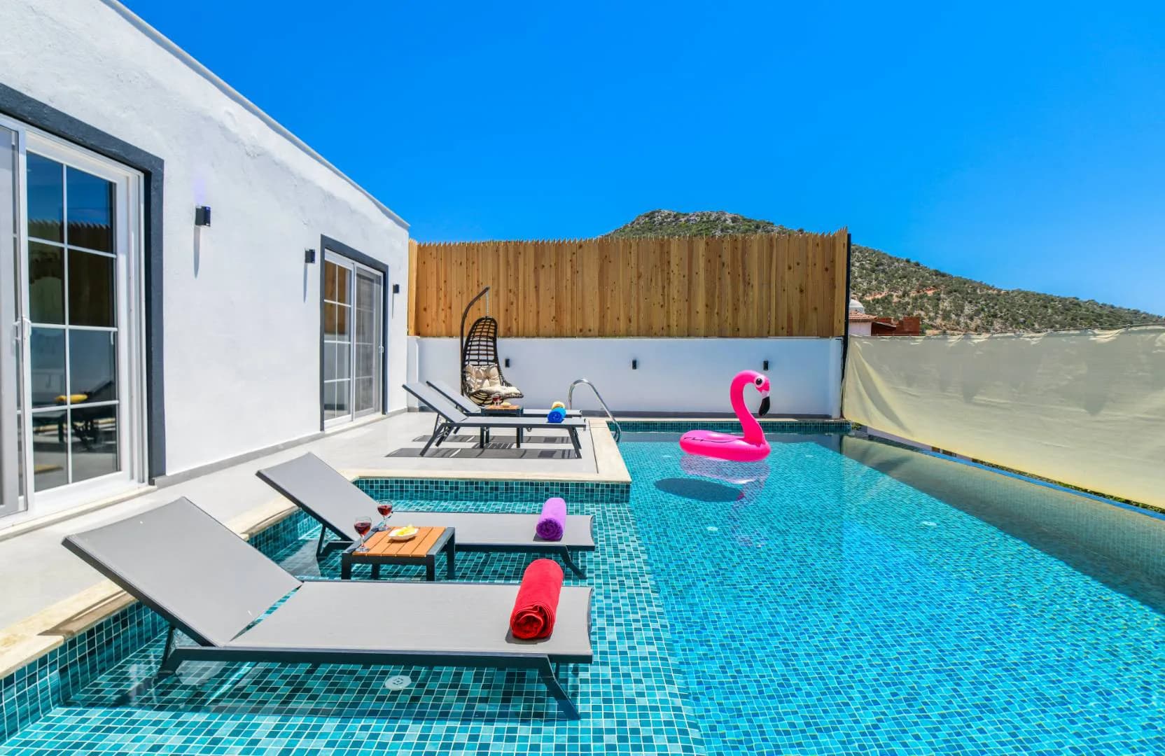 Kaş Bezirgan'da Dağ Manzaralı, Özel Havuzlu, Tatil Villası görsel 3