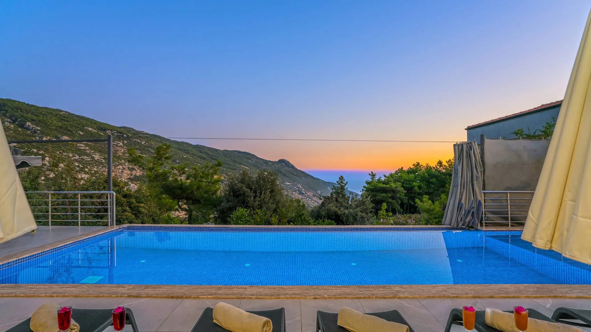 Kaş İslamlar'da Kalabalık Ailelere Uygun, Özel Havuzlu, 3+1 Villa görsel 2