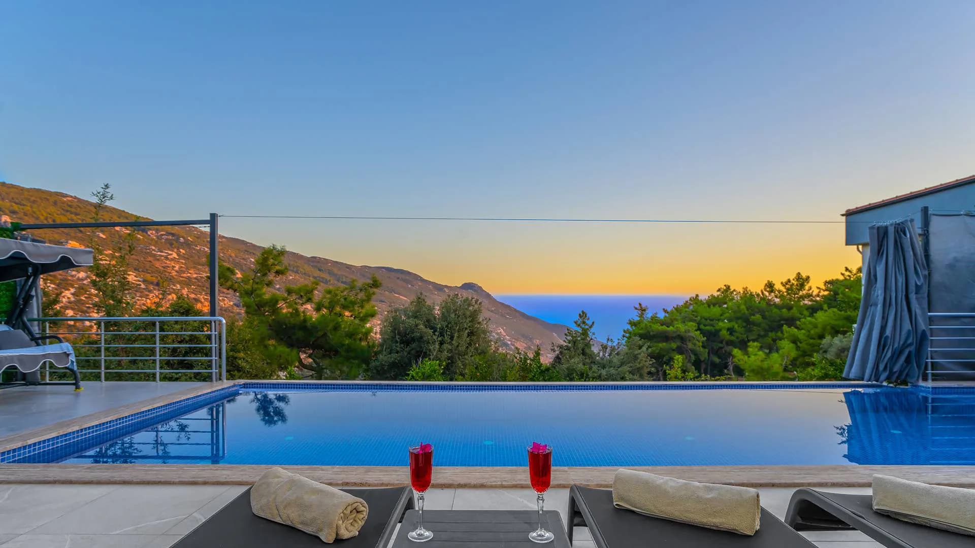 Kaş İslamlar'da Kalabalık Ailelere Uygun, Özel Havuzlu, 3+1 Villa görsel 3