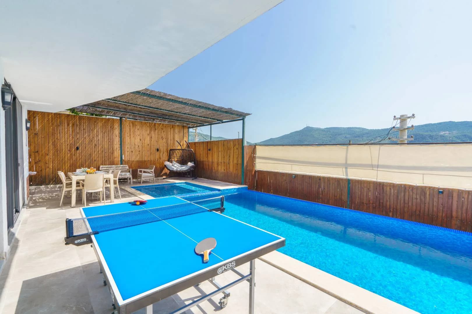 Kalkan Yeşilköy'de Sakin Konumda, Özel Havuzlu, Muhafazakar Villa görsel 3