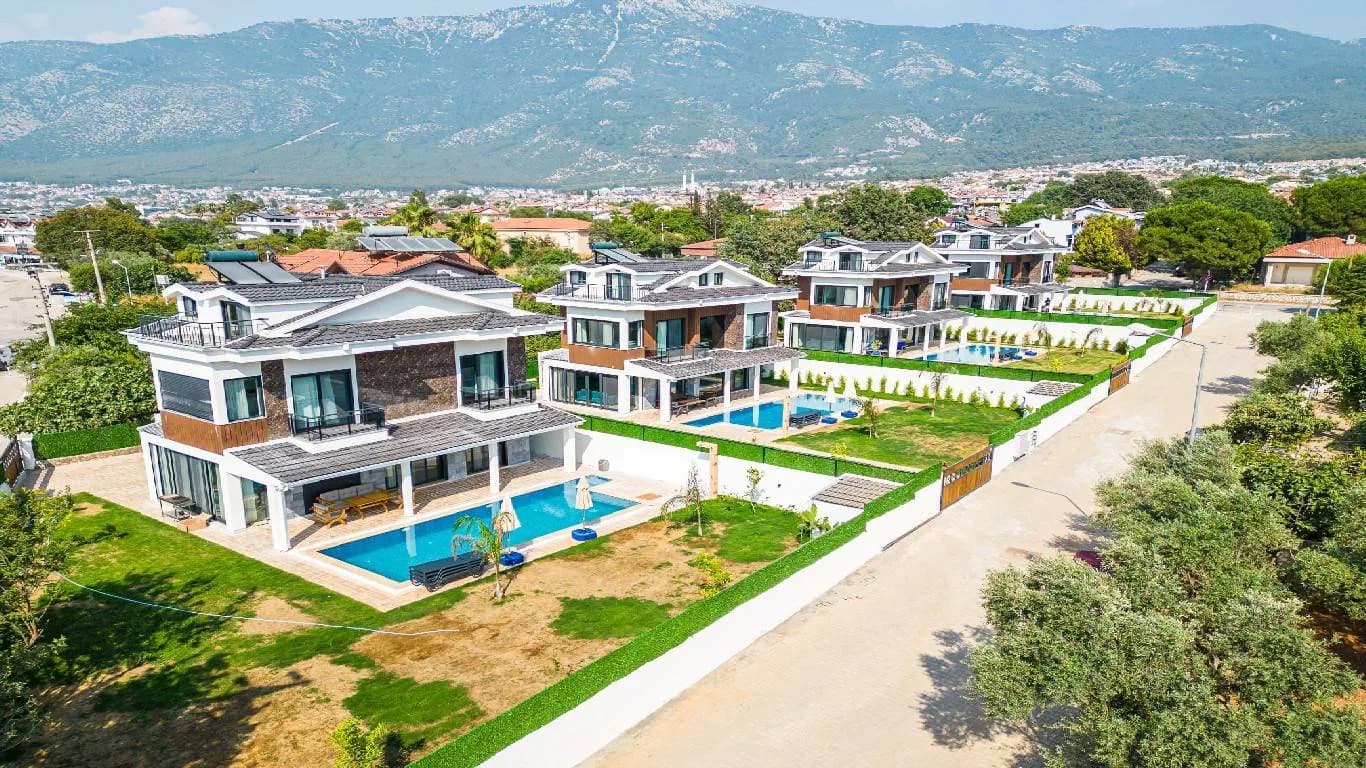 Fethiye Ölüdeniz'de Kalabalık Gruplara Uygun, Özel Havuzlu, Kiralık Villa görsel 1