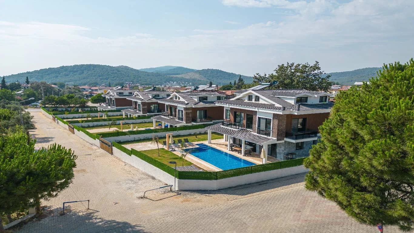 Fethiye Ölüdeniz'de Kalabalık Gruplara Uygun, Özel Havuzlu, Kiralık Villa görsel 2