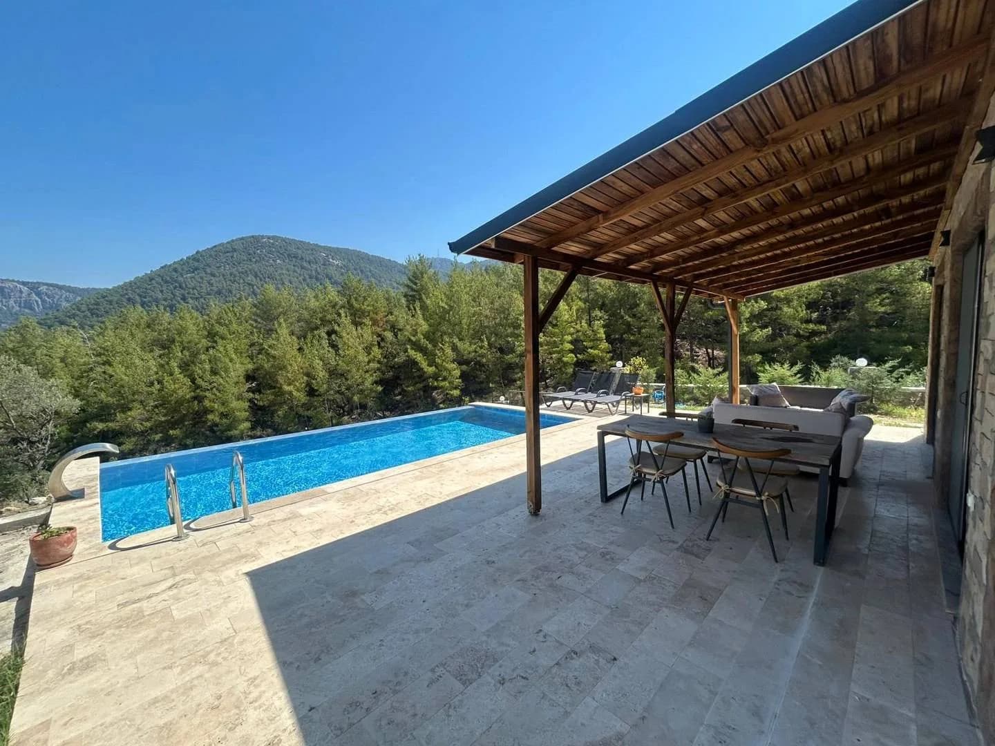 Fethiye Gökçeovacık'da Doğa Manzaralı, Özel Havuzlu, Kiralık Villa görsel 2