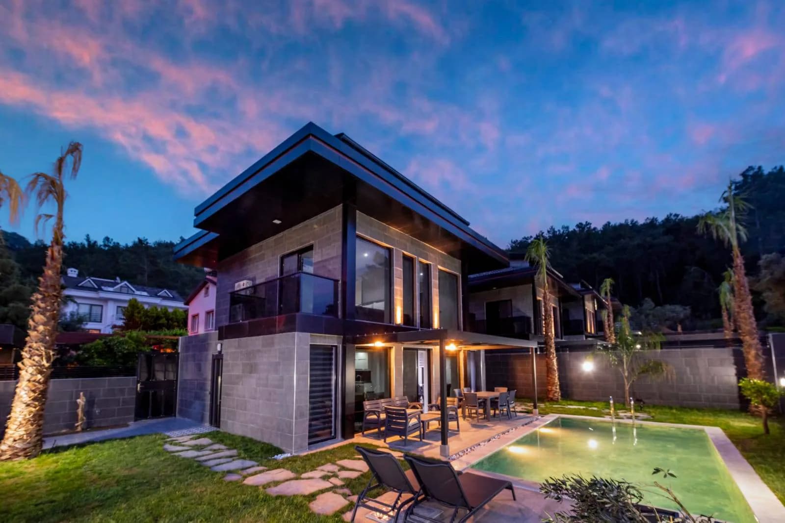 Fethiye Göcek'te Yemyeşil Bahçeli, Özel Havuzlu, Kiralık Villa görsel 2