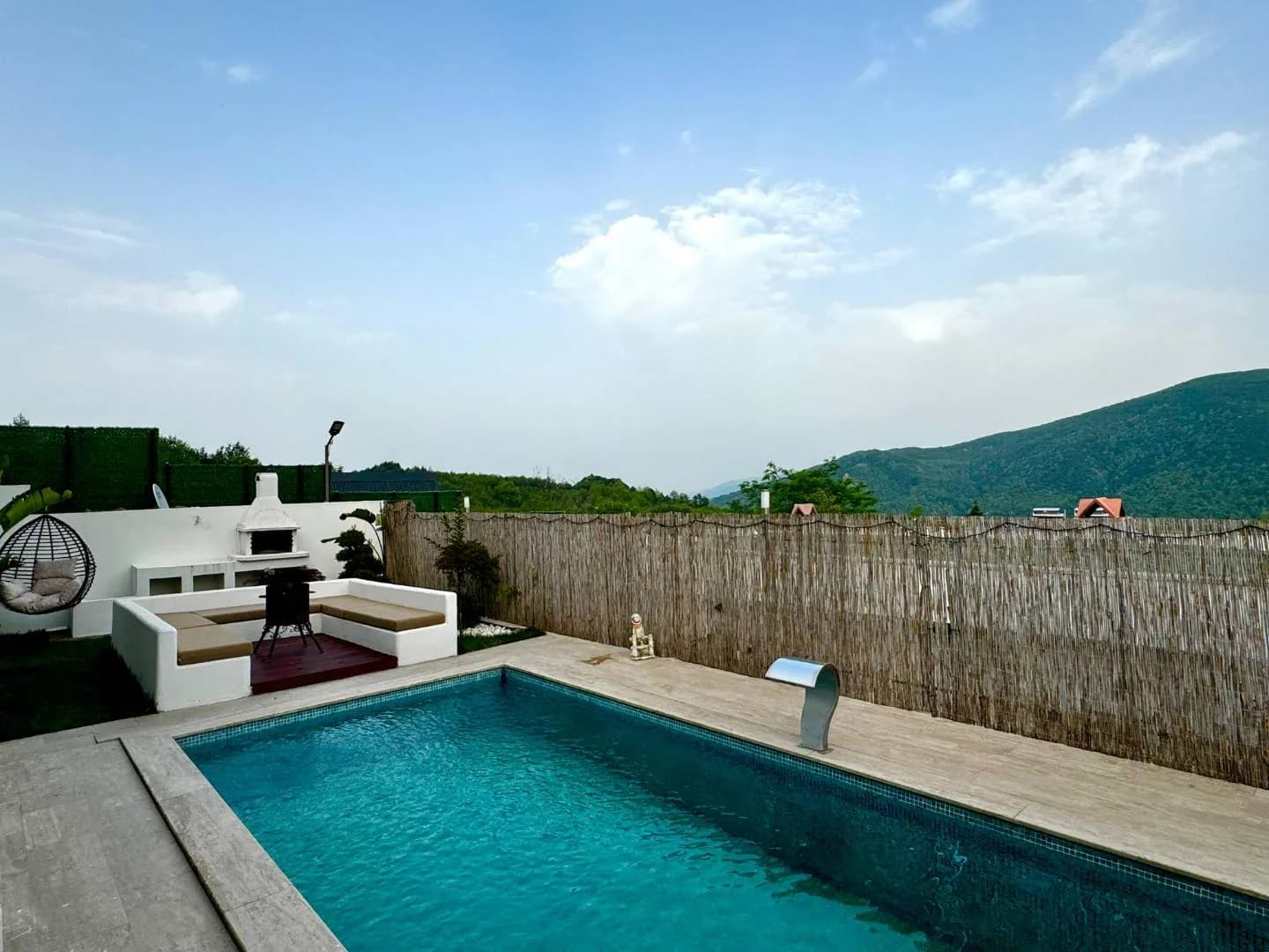 Sapanca Memnuniye'de Muhteşem Bahçeli, Özel Havuzlu, Kiralık Villa görsel 3