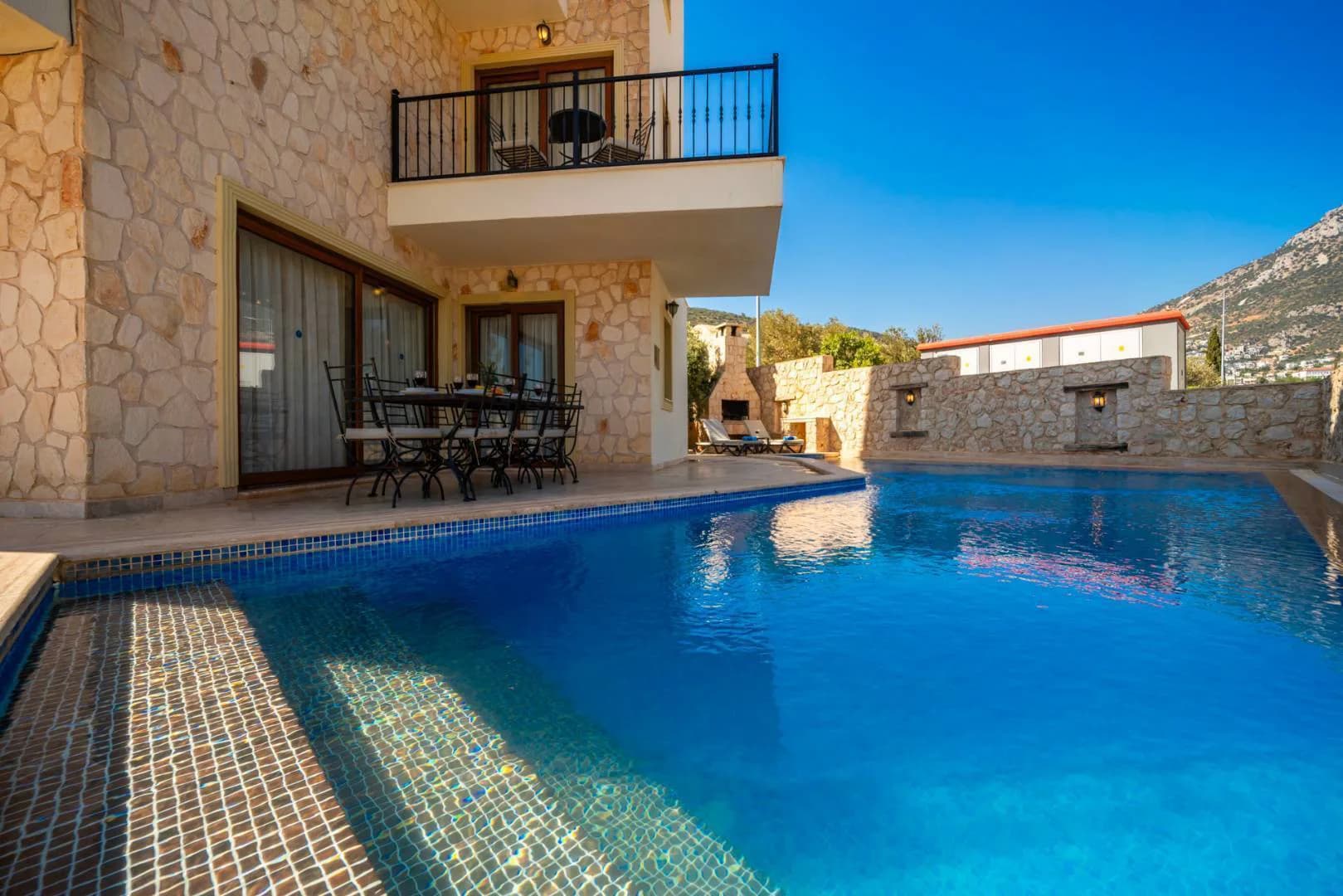 Kaş Kalkan'da Muhteşem Deniz Manzaralı, Özel Havuzlu, Merkezi Villa görsel 2