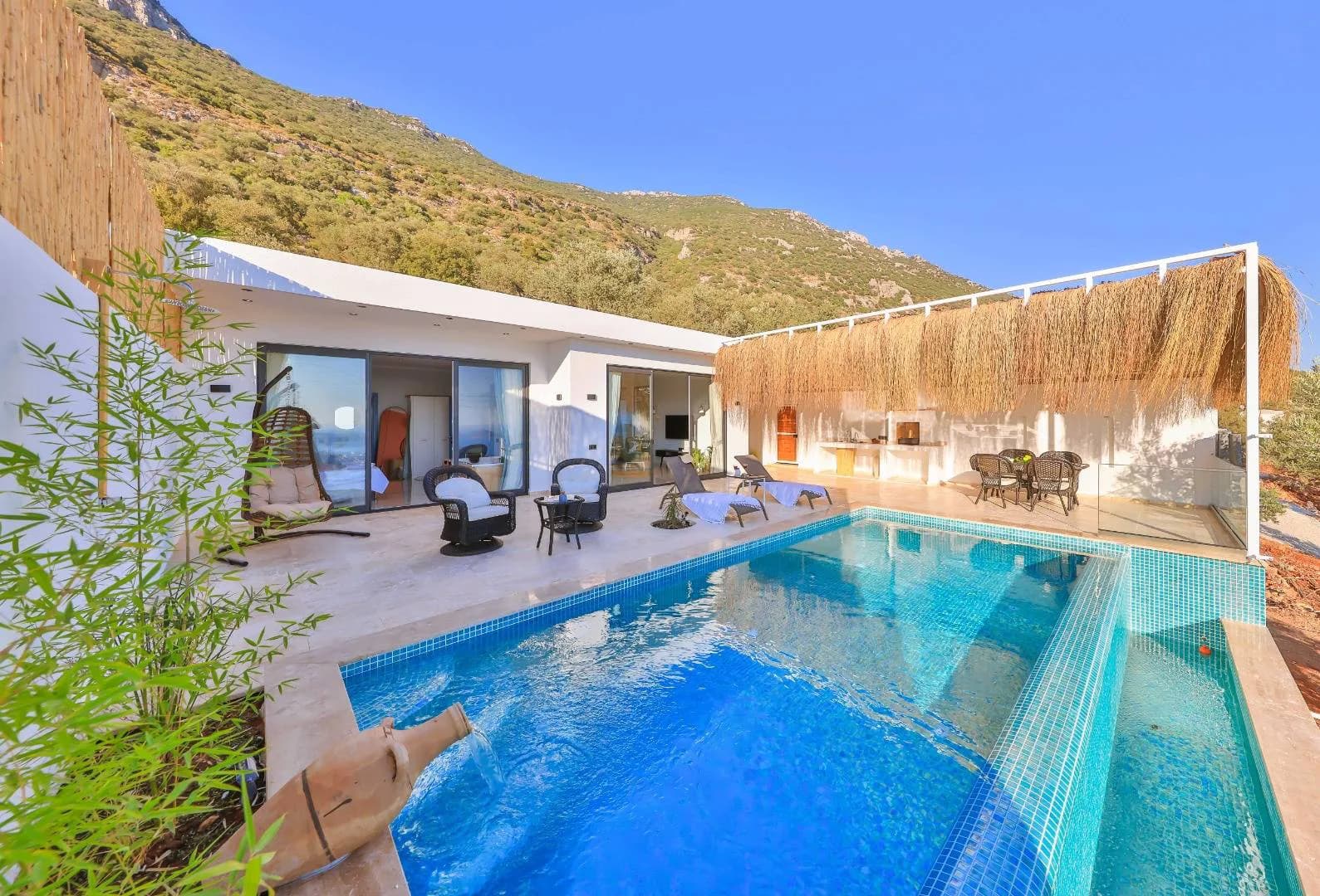 Kaş Bezirgan'da Doğa Manzaralı, Özel Havuzlu, Balayı Villası görsel 1