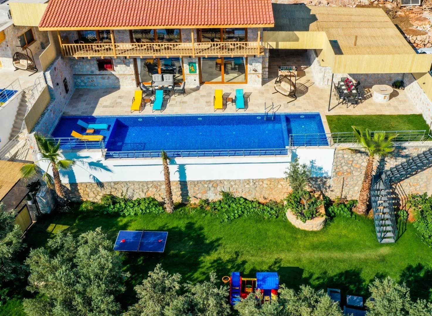 Kaş Bezirgan'da Harika Doğa Manzaralı, Özel Havuzlu, Konforlu Villa görsel 1