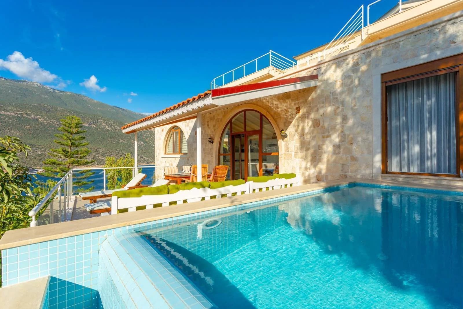 Kaş Andifli'de Doğayla Baş Başa, Özel Havuzlu, Kiralık Villa görsel 3