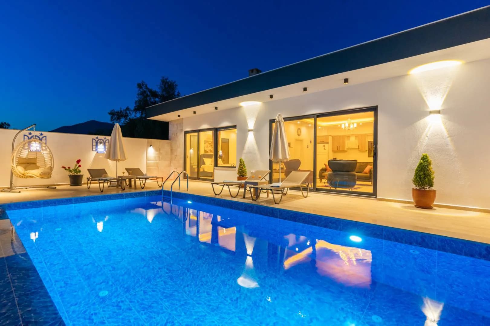Kaş Üzümlü'de Çekirdek Aileye Uygun, Özel Havuzlu, Lüks Villa görsel 1