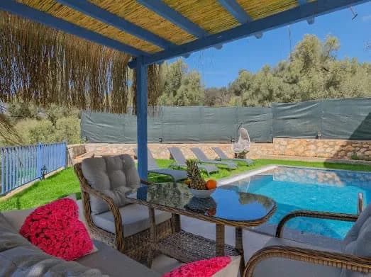 Muğla Fethiye'de Eşsiz Deniz Manzaralı, Özel Havuzlu, Modern Villa görsel 2