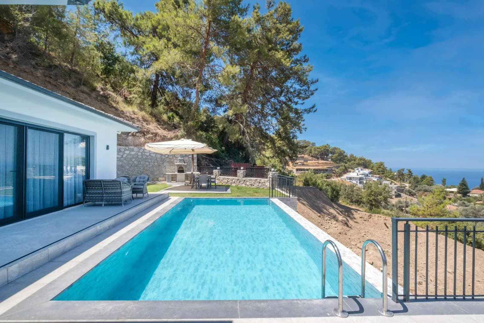 Fethiye Faralya'da Nezih Konumda, Özel Havuzlu, 6 Kişilik Villa görsel 3