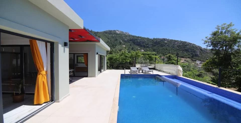 Kaş İslamlar'da Orman Manzaralı, Özel Havuzlu, Nezih Villa görsel 1