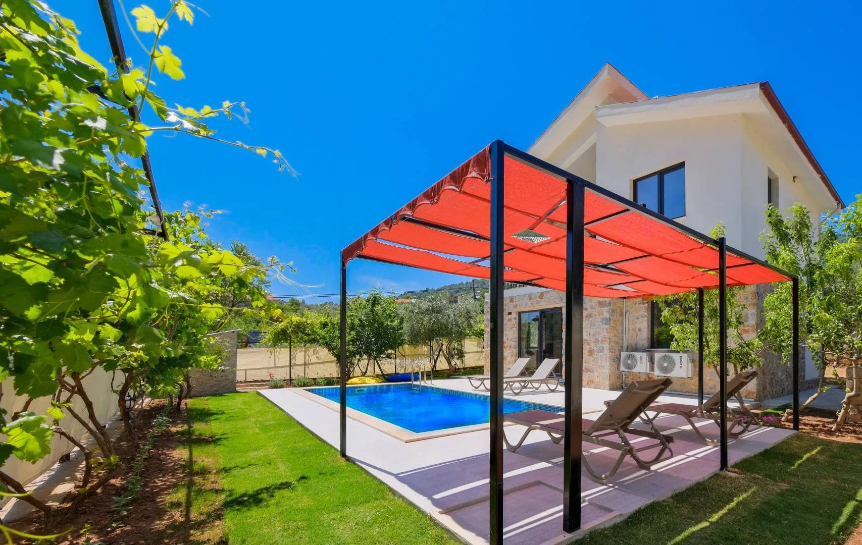 Fethiye Kızılbel'de Huzurlu Doğada, Özel Havuzlu, Modern Villa görsel 2