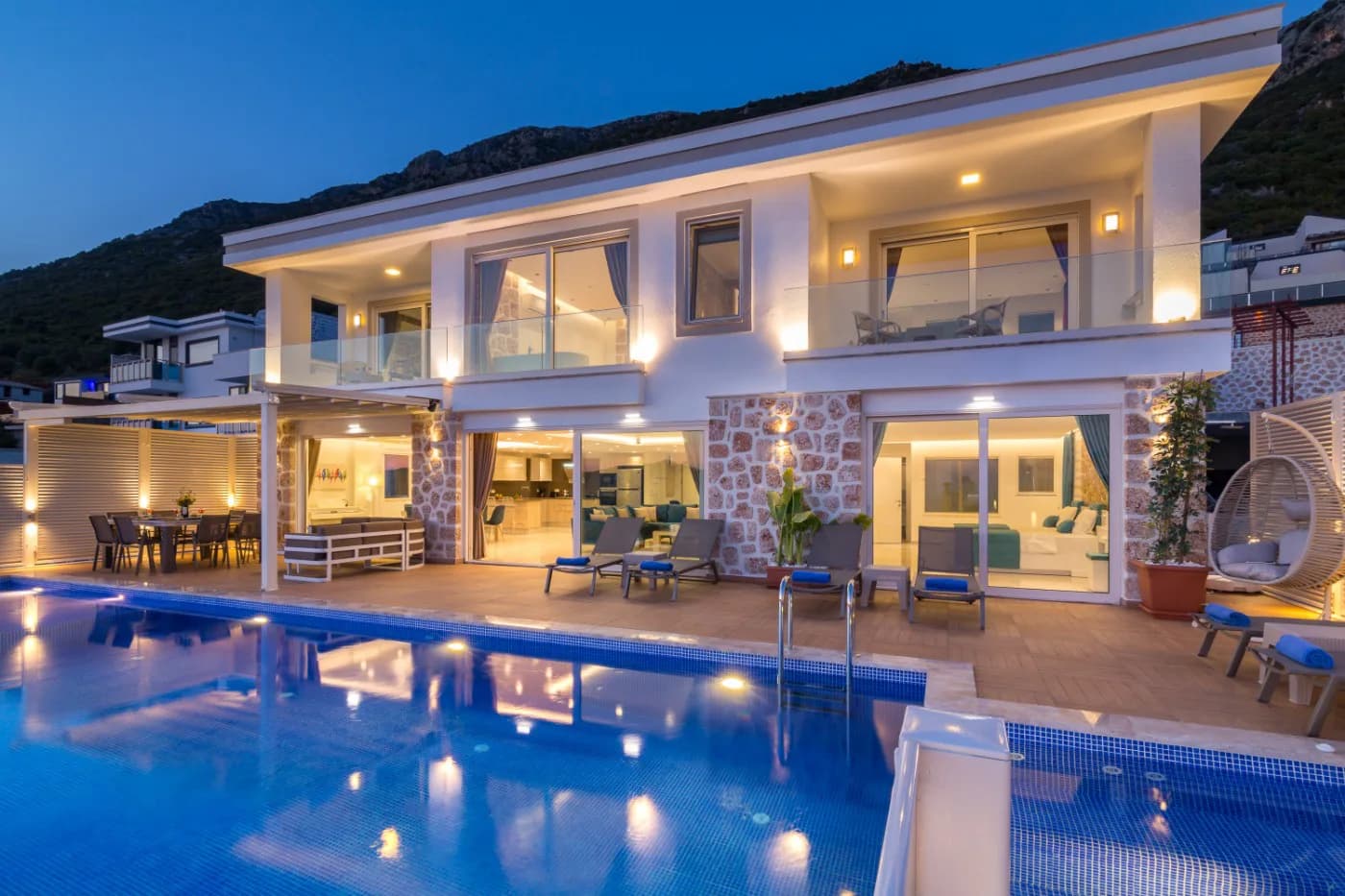 Kalkan Kördere'de Mükemmel Manzaralı, Özel Havuzlu, Oyun Odalı Villa görsel 2