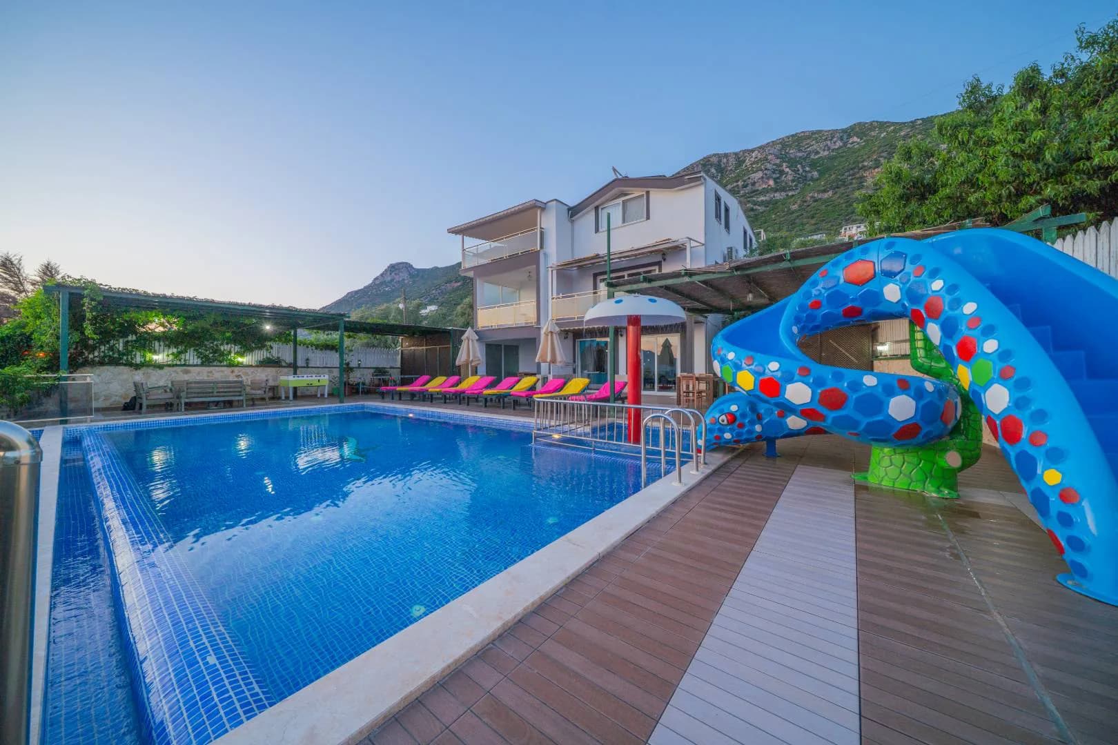 Kalkan Kördere'de Panoramik Deniz Manzaralı, Özel Havuzlu, 7+1 Villa görsel 1