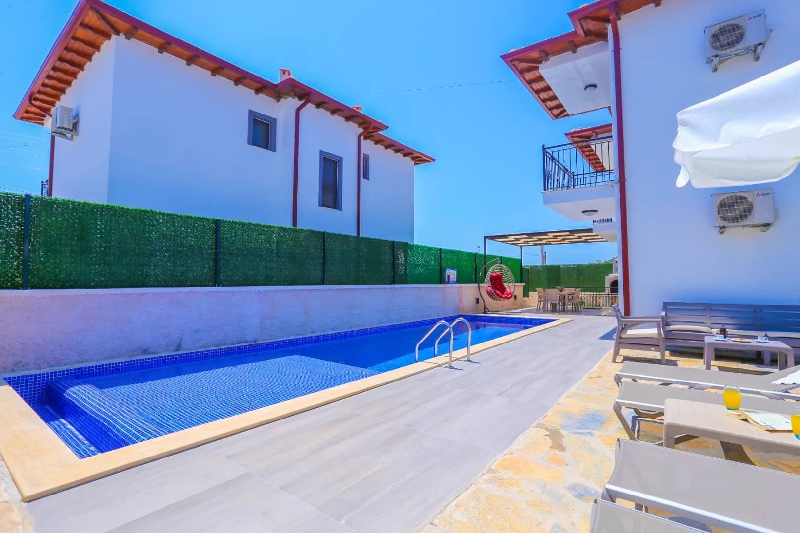 Kaş Andifli'de Doğa Manzaralı, Özel Havuzlu, Kiralık Yazlık Villa görsel 2