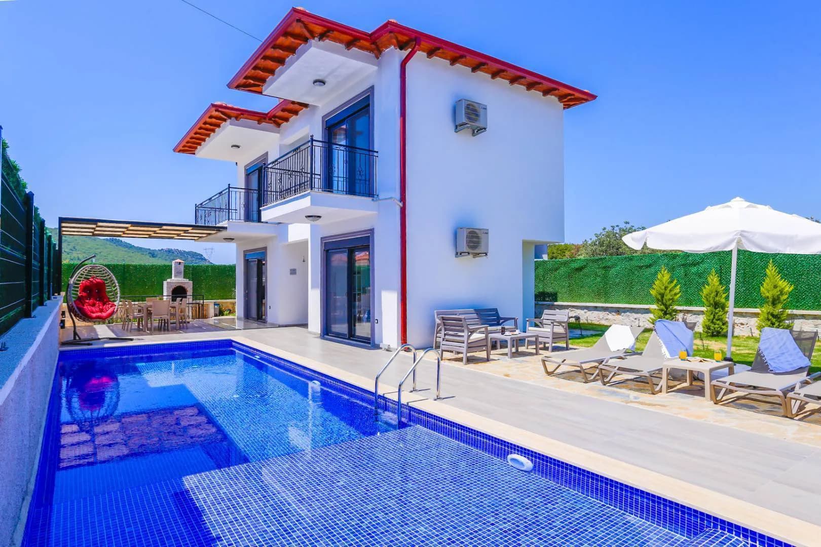 Kaş Andifli'de Doğa Manzaralı, Özel Havuzlu, Kiralık Yazlık Villa görsel 1
