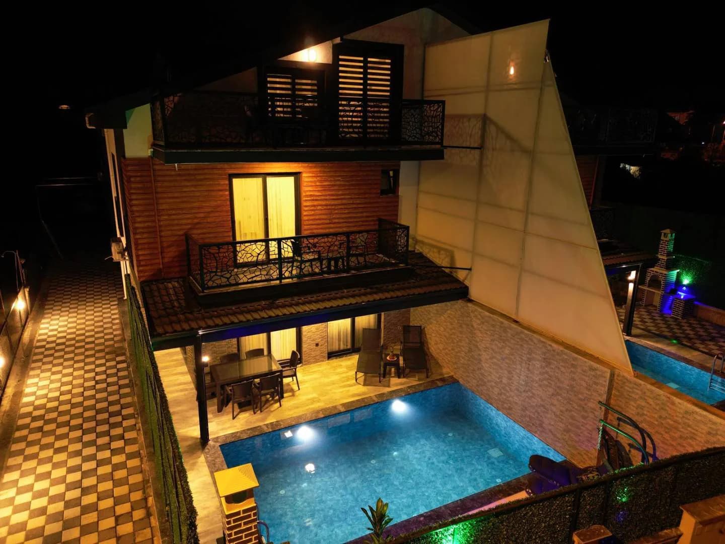 Muğla Fethiye'de Merkeze Yakın, Özel Havuzlu, Kiralık Villa görsel 2