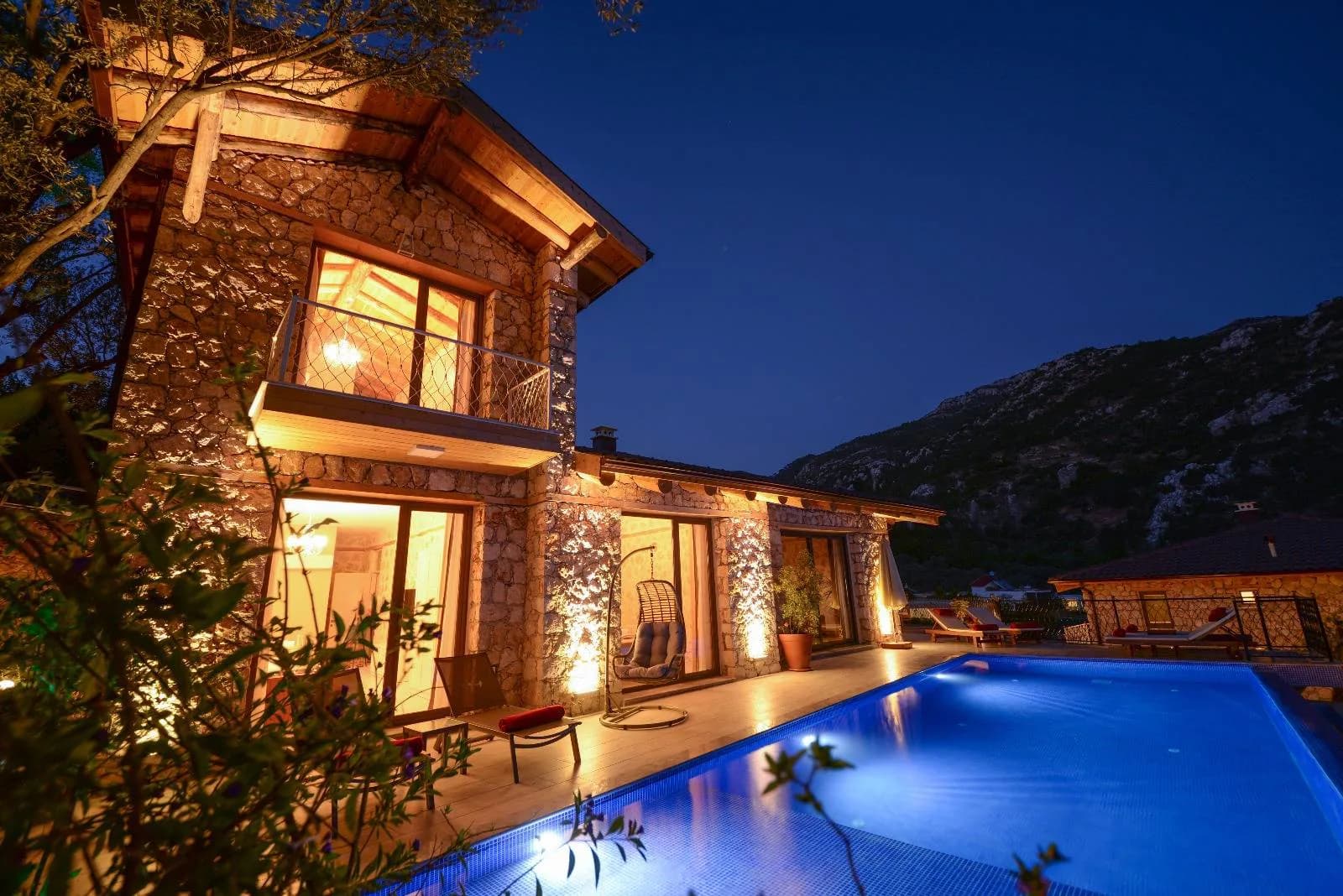 Kaş İslamlar'da Doğa İçerisinde, Sonsuzluk Havuzlu, Kiralık Villa görsel 2