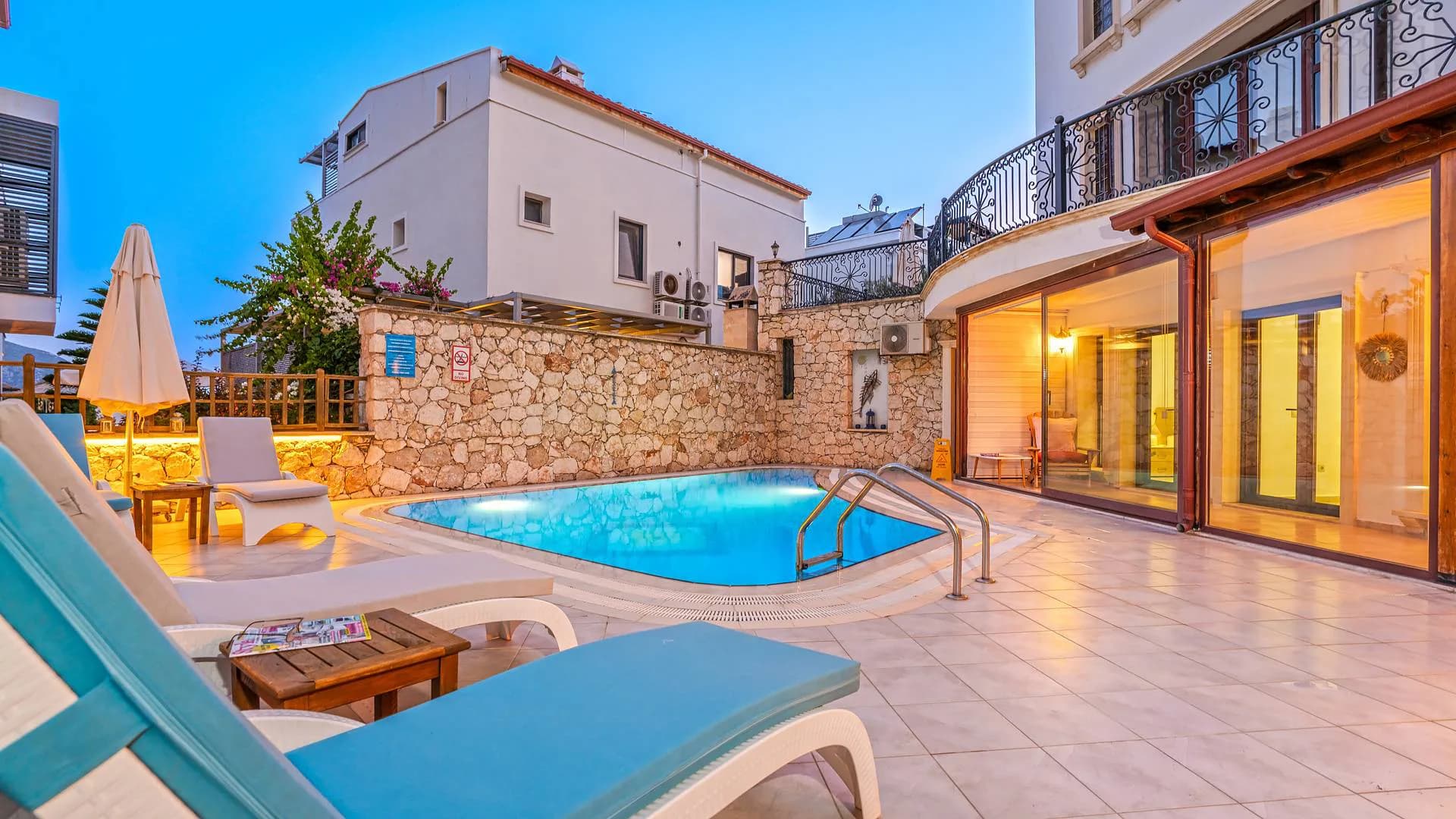 Kaş Kalkan'da Çekirdek Ailelere Uygun, Özel Havuzlu, Merkezi Villa görsel 3