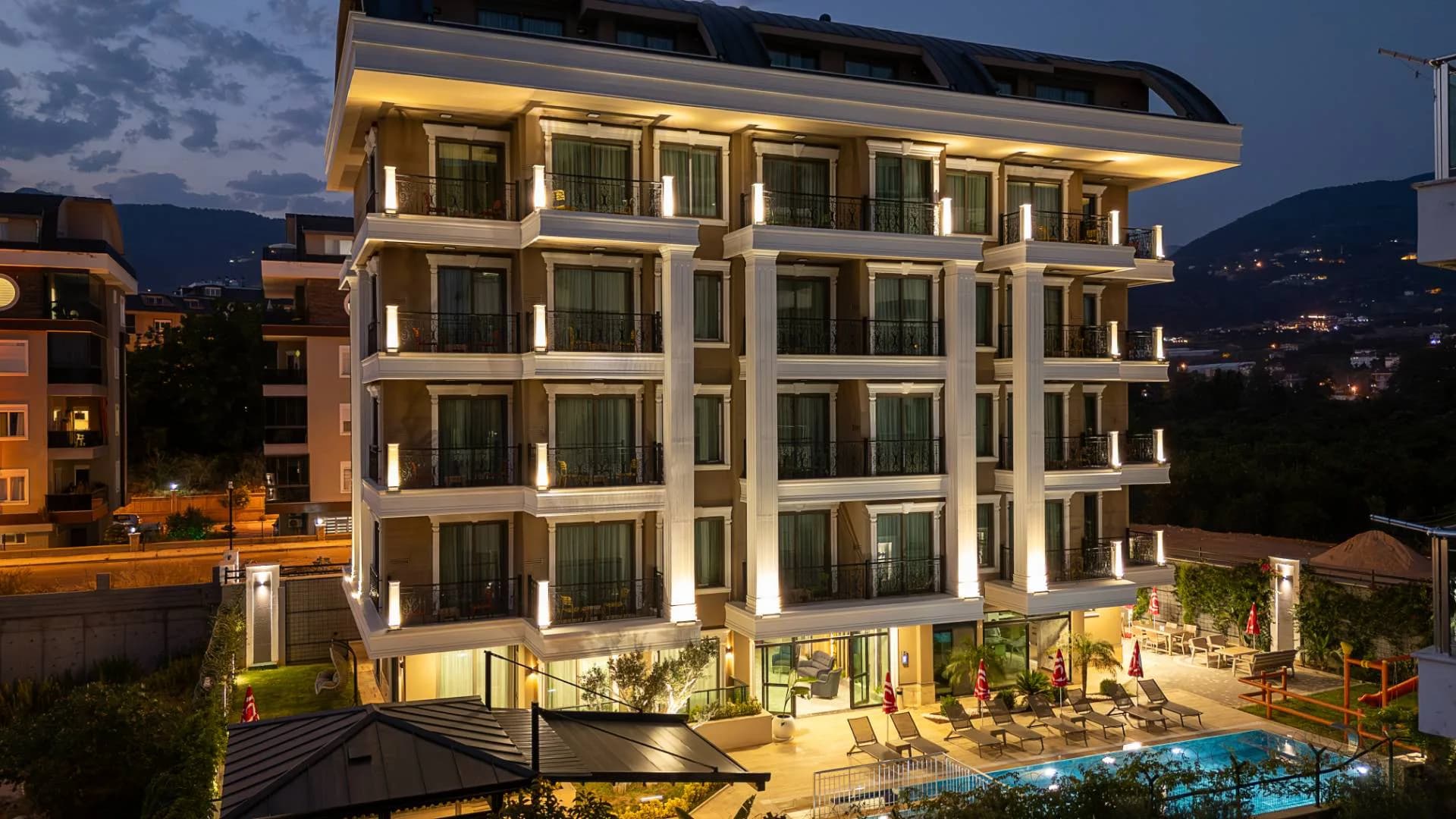 Alanya Oba'da Çekirdek Ailelere Uygun, Ortak Havuzlu, 2+1 Lüks Suite görsel 1