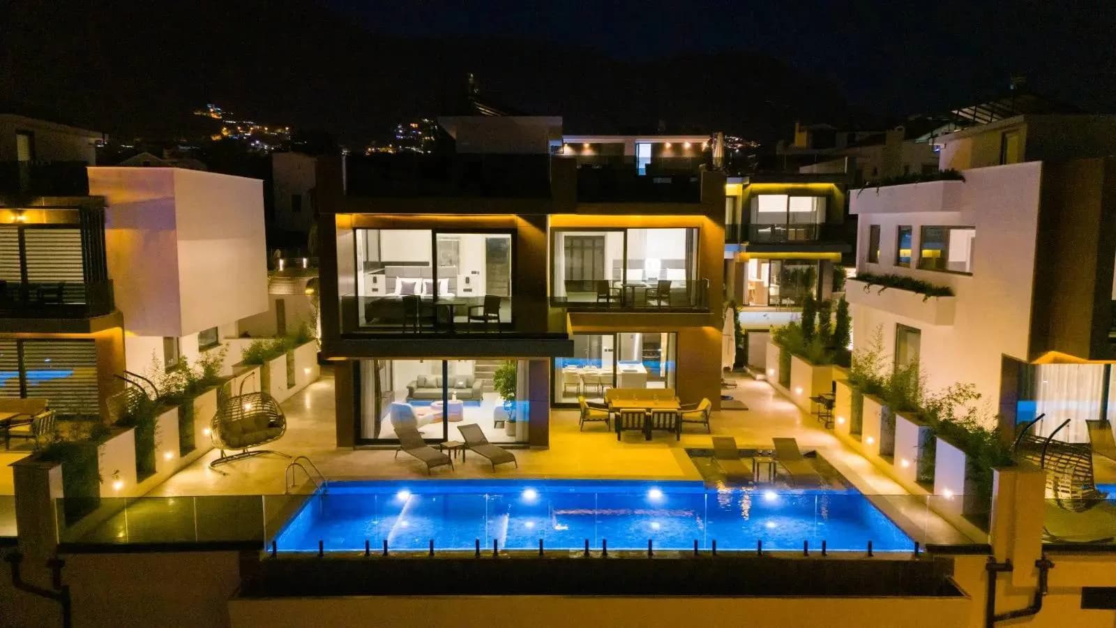 Kaş Kalamar Bölgesinde Merkezi Konumda, Özel Havuzlu, Kiralık Villa görsel 1