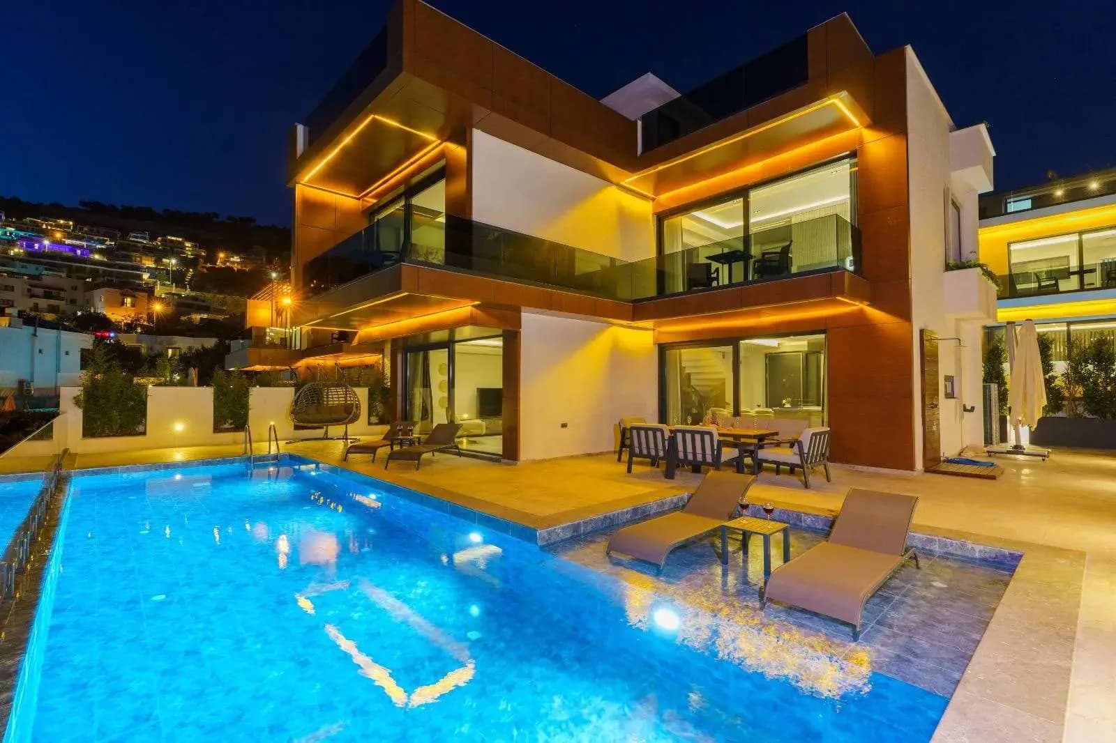 Kaş Kalamar Bölgesinde Merkezi Konumda, Özel Havuzlu, Kiralık Villa görsel 2
