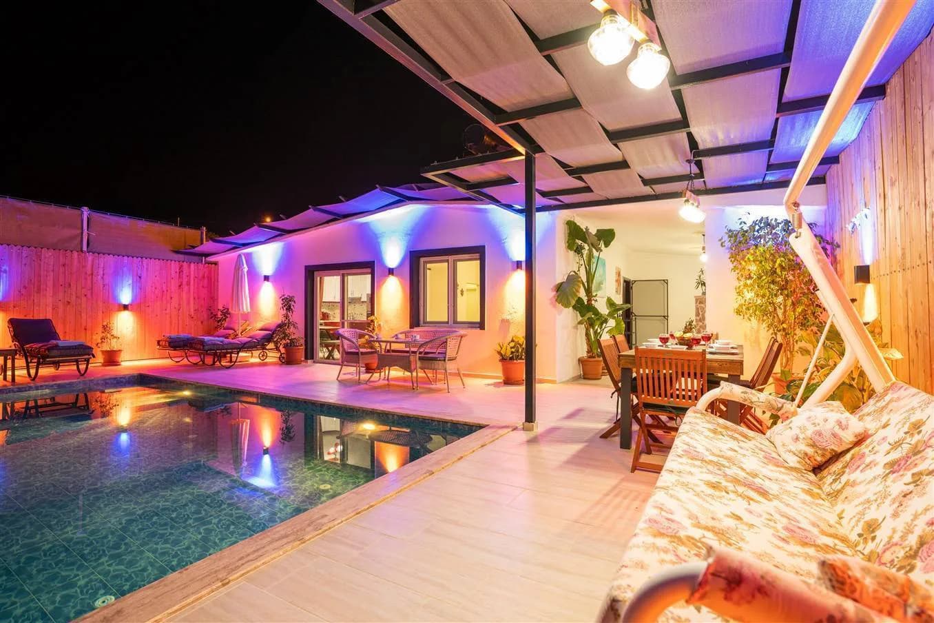 Kaş Bezirgan'da Doğa ile İç İçe, Özel Havuzlu, Jakuzili Villa görsel 1