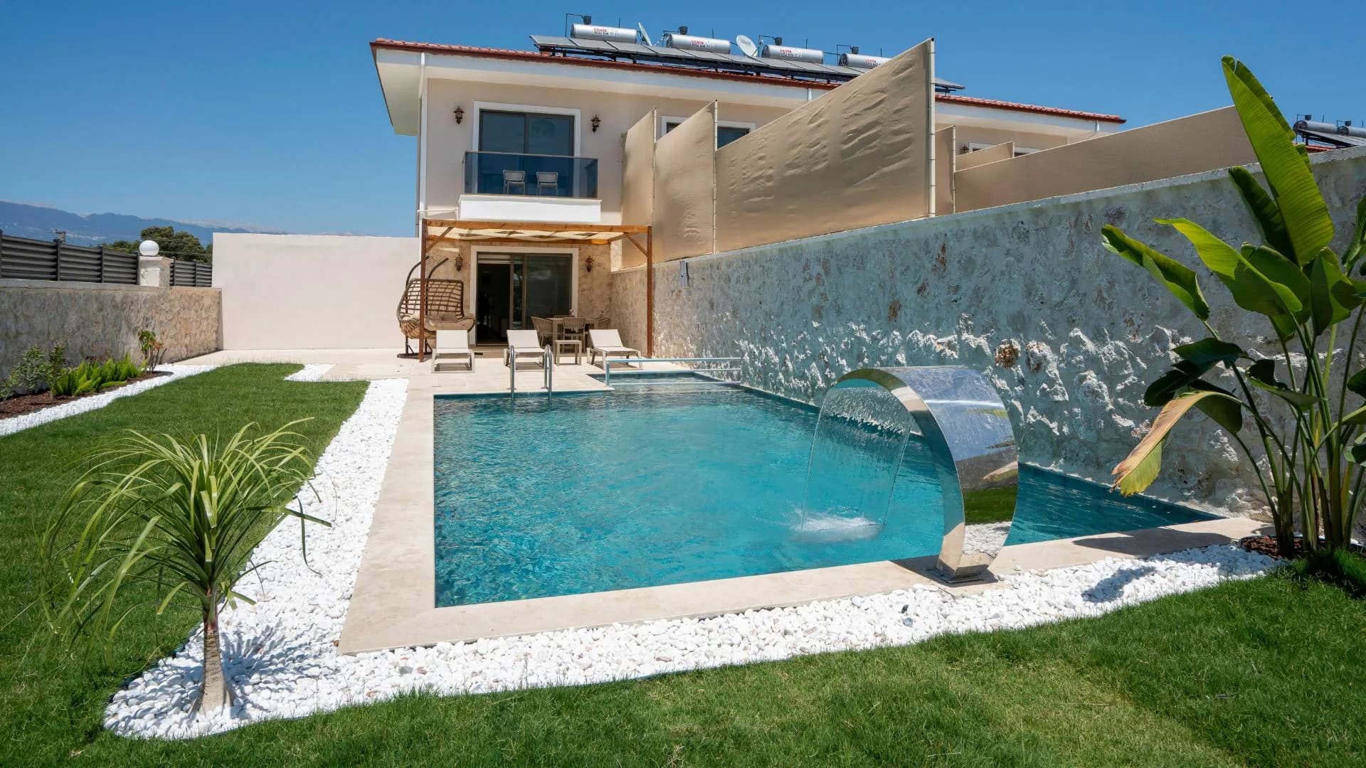 Kaş Kasaba'da Huzurlu Konumda, Özel Havuzlu, Konforlu Villa görsel 1
