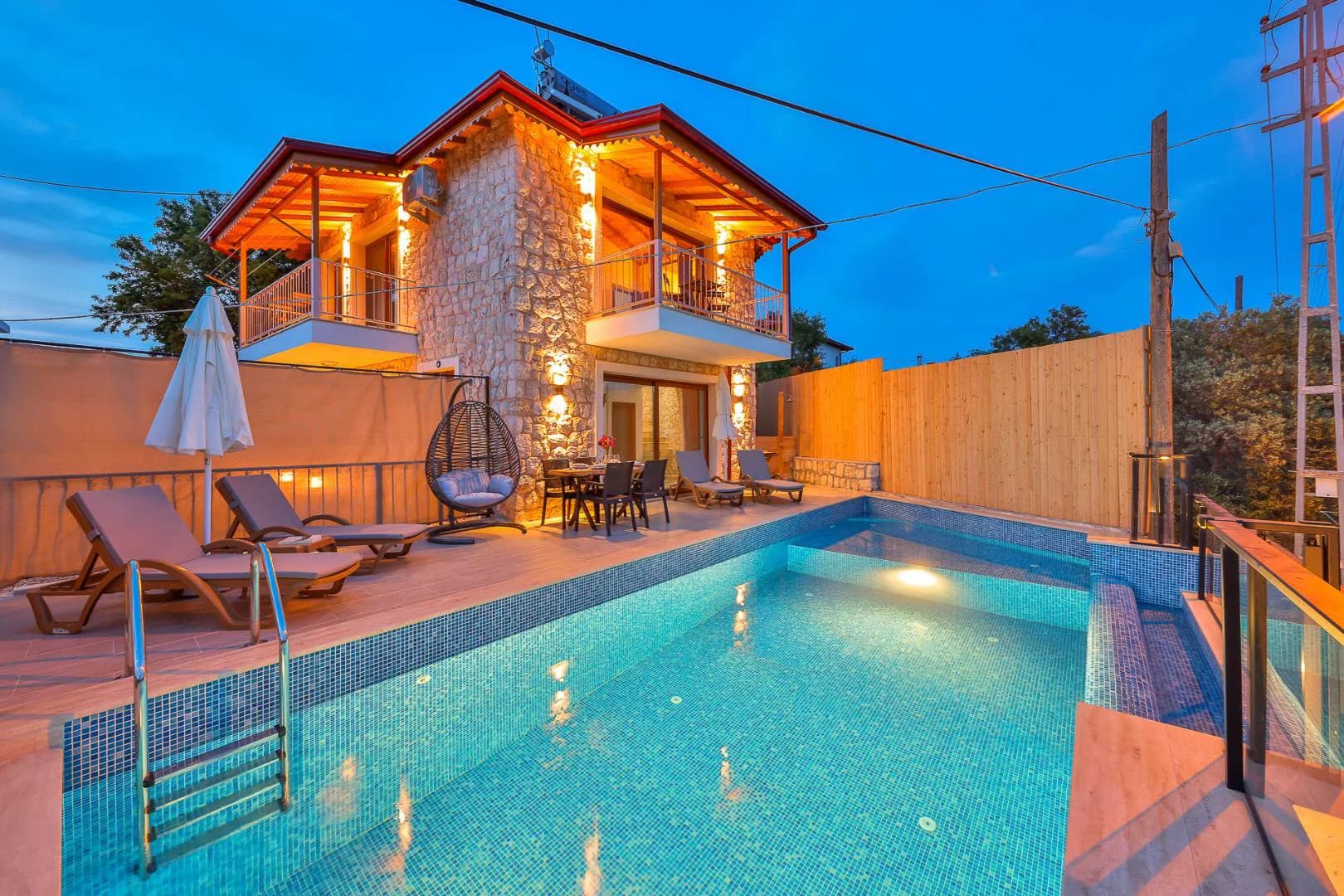 Kaş Ağullu'da Doğa İle Baş Başa, Özel Havuzlu, Otantik Tasarımlı Villa görsel 1