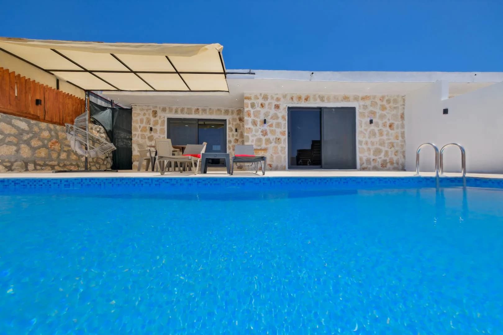 Kaş Çayköy'de Şehirden Uzakta, Özel Havuzlu, Taş Villa görsel 2