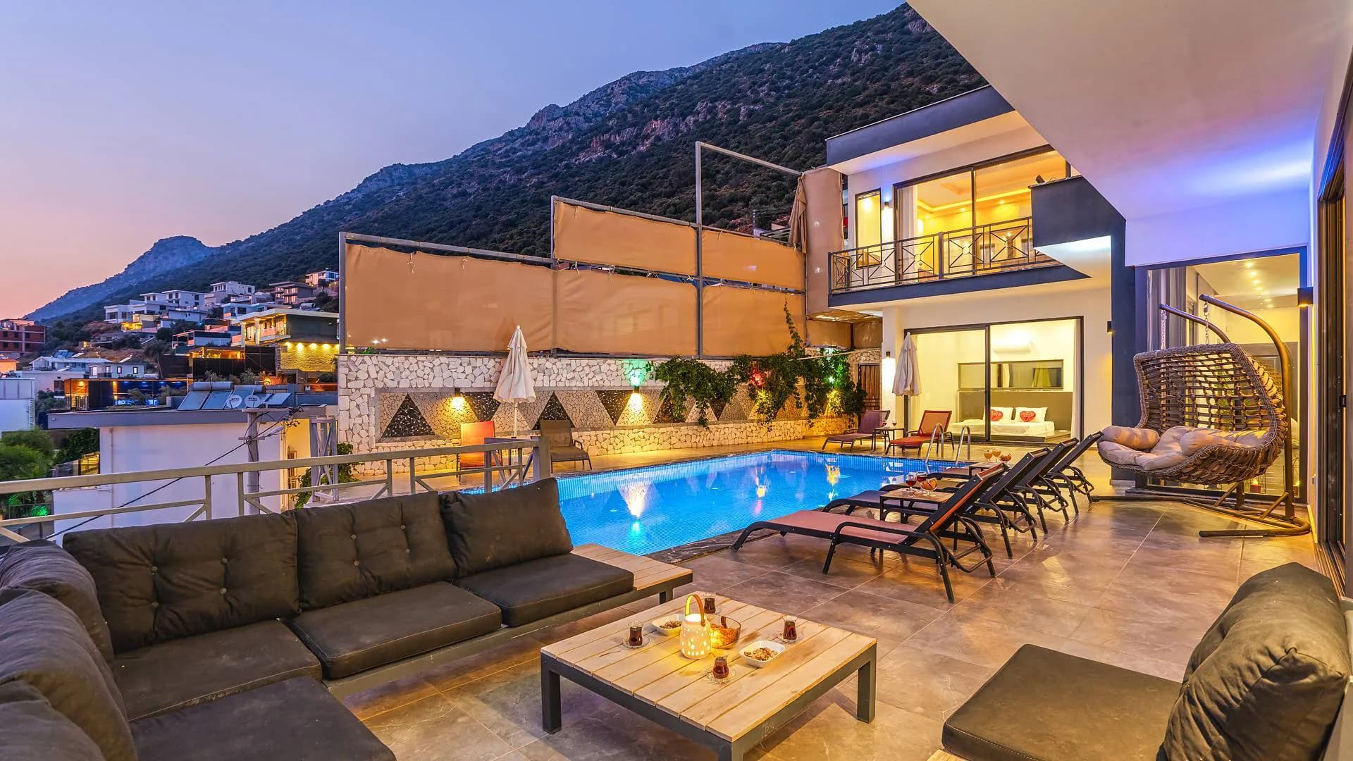 Kaş Bezirgan'da Müthiş Deniz Manzaralı, Sonsuzluk Havuzlu, Kiralık Villa görsel 2