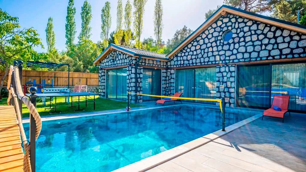 Kaş İslamlar'da Özenle Dekore Edilmiş, Özel Havuzlu, Bahçeli Villa görsel 2