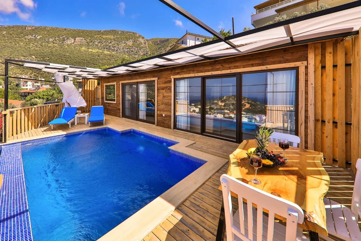 Kaş Gökçeören'de Harika Deniz Manzaralı, Sonsuzluk Havuzlu, Lüks Villa görsel 1
