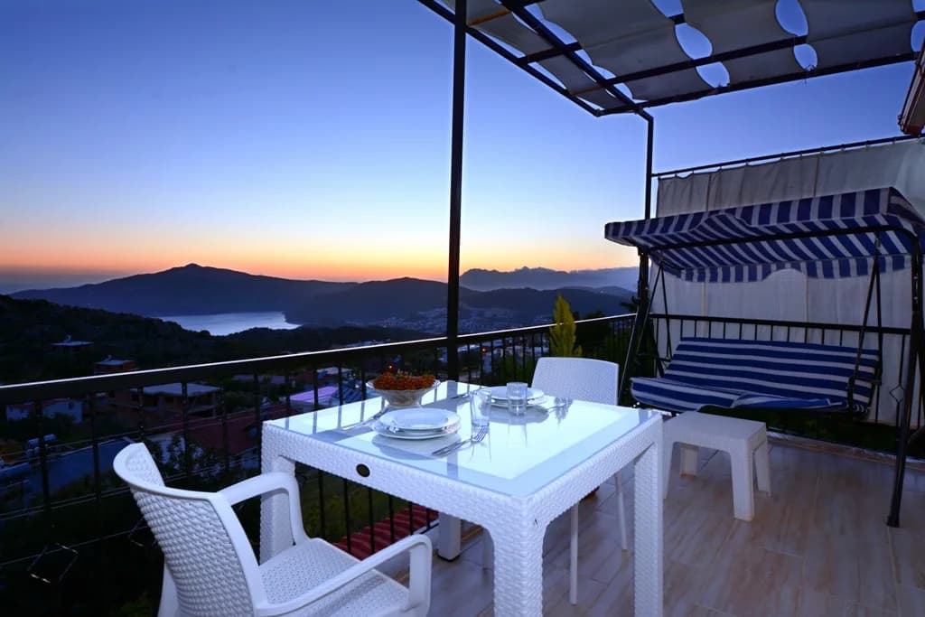 Kaş Bezirgan'da Harika Manzaralı, Jakuzili, Konsept Tatil Evi görsel 3