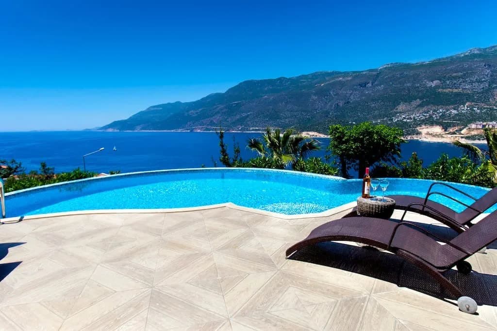 Kaş Andifli'de Deniz Manzaralı, Özel Havuzlu, 6 Kişilik Kiralık Villa görsel 1