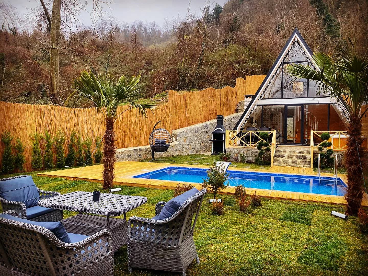 Sapanca Akçay'da Sakin Konumda, Isıtmalı Havuzlu, Bahçeli Bungalov görsel 1