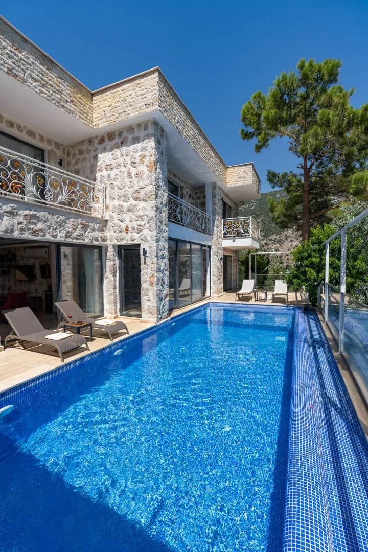 Kaş İslamlar'da Doğa İle İç İçe, Kapalı Havuzlu, Ferah Villa görsel 1