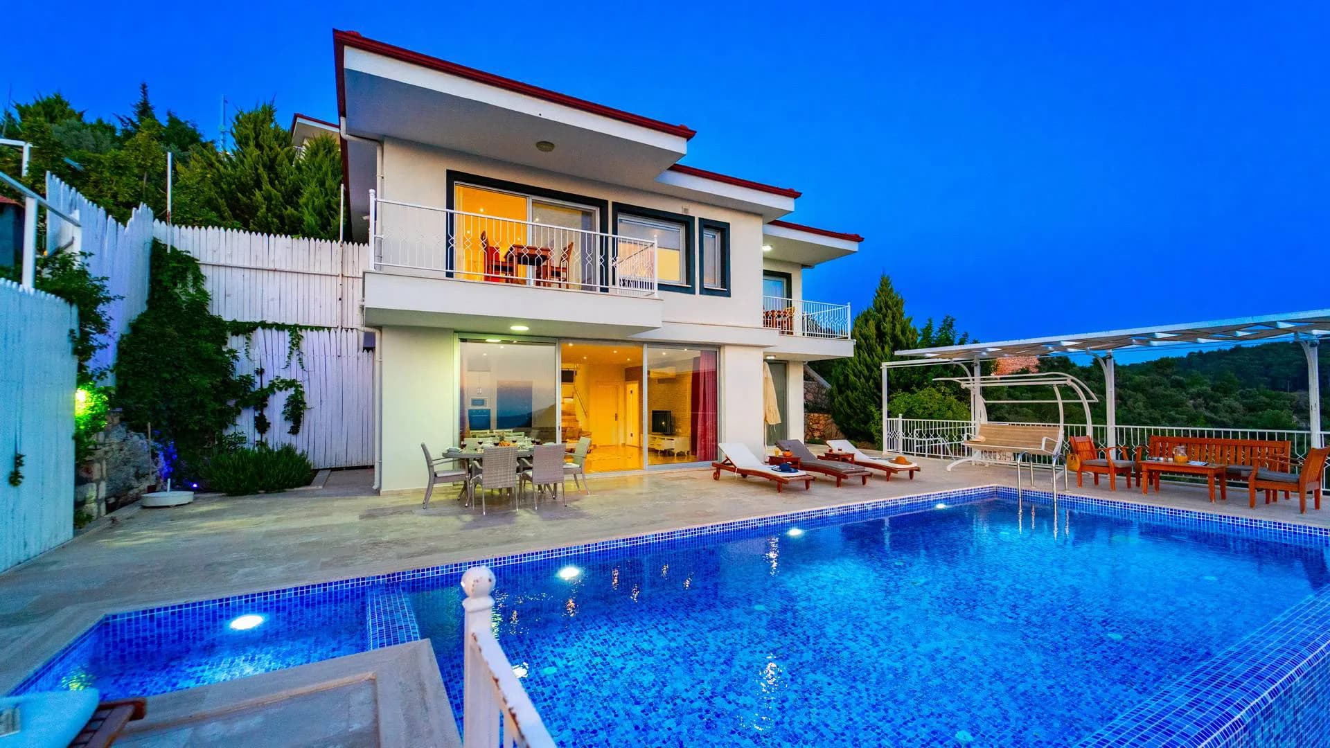 Kaş Üzümlü'de Muhteşem Doğa İçerisinde, Özel Havuzlu, Kiralık Villa görsel 1