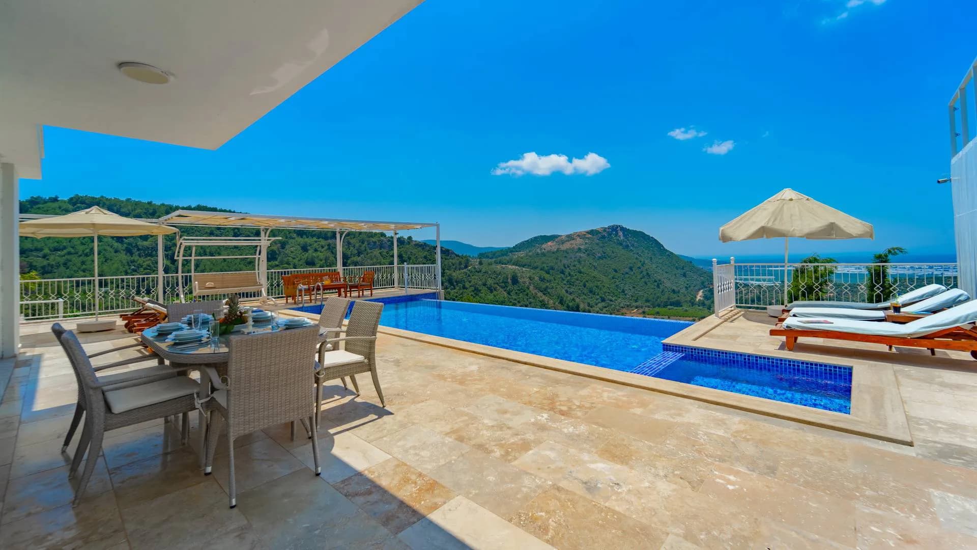 Kaş Üzümlü'de Muhteşem Doğa İçerisinde, Özel Havuzlu, Kiralık Villa görsel 3